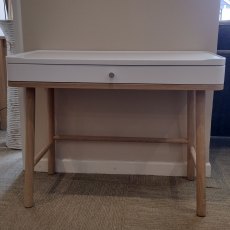 TRUA Dressing Table