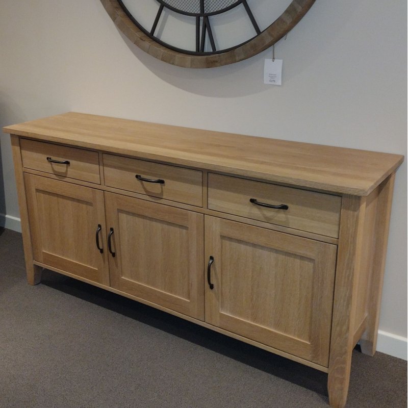 TCH Furniture WINDSOR Sideboard 3 Drawer / 3 Doors